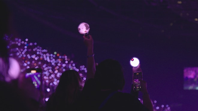 BTS ARMY: FOREVER WE ARE YOUNG