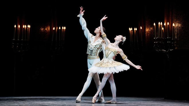 CASSE-NOISETTE (Opéra National de Paris)